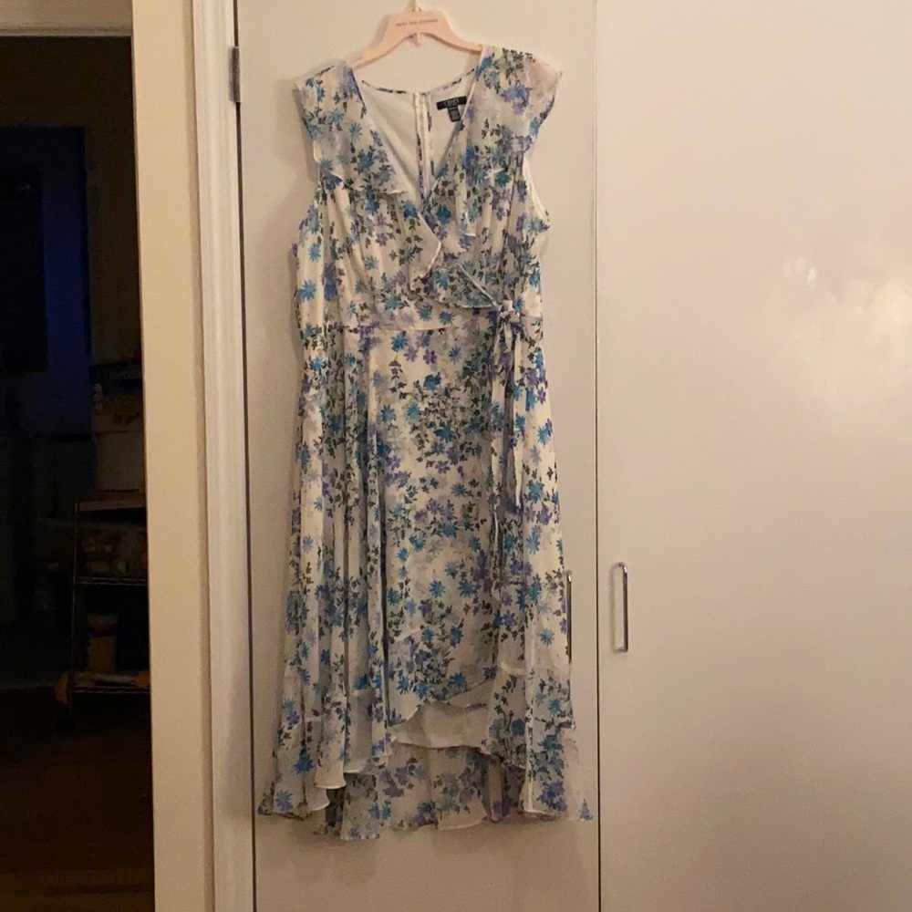NWOT Chaps chiffon ruffle Hilo maxi. Size 18w